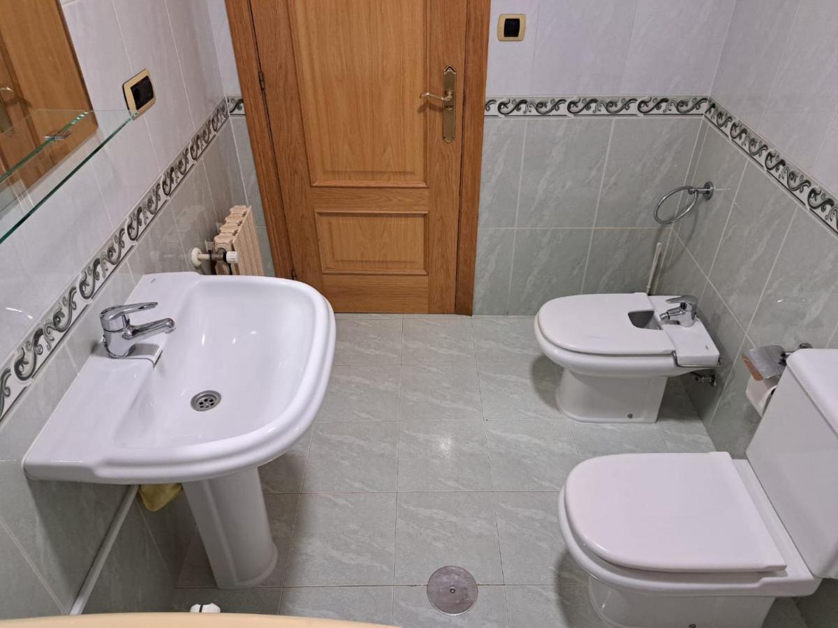 Piso Millenium Apartment Ourense Exterior photo