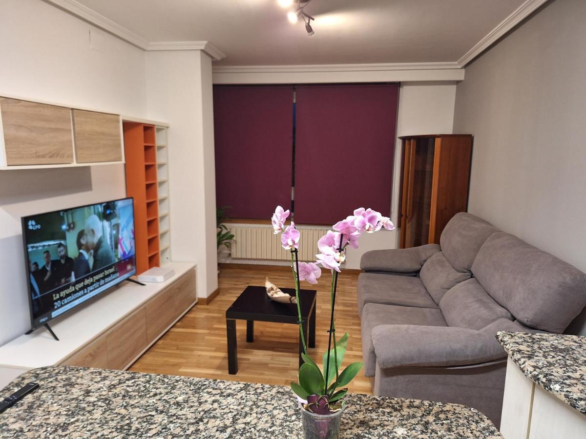 Piso Millenium Apartment Ourense Exterior photo